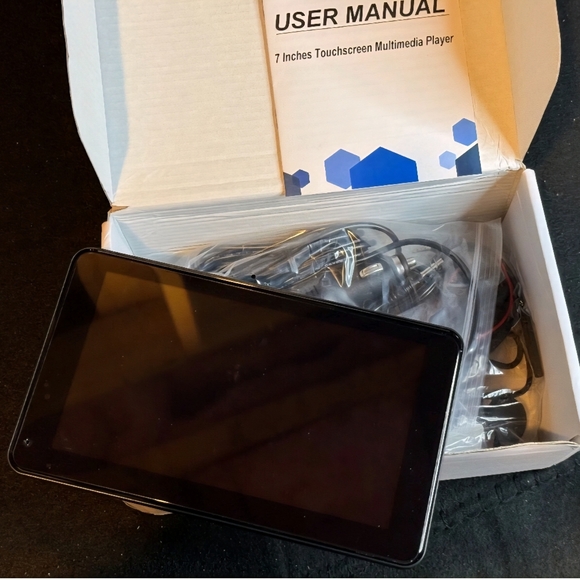 Portable Wireless Car Stereo with Black Frame - Picture 3 of 7